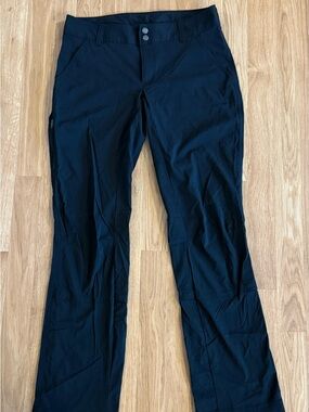 EUC Women’s Columbia Saturday Trail Pant - Water/Stain Resistant-Black - Size 8